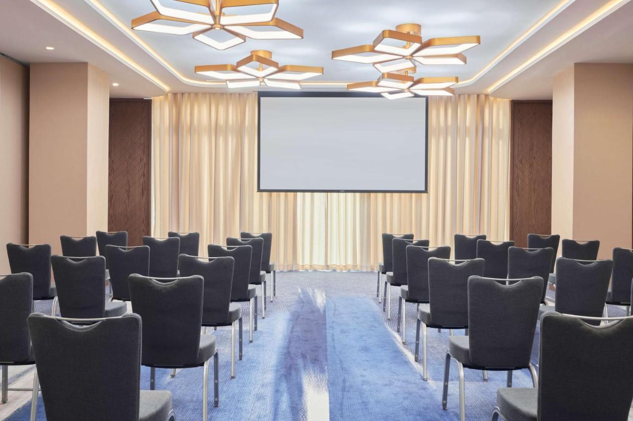 Radisson Blu Hotel Riyadh Convention And Exhibition Center Екстер'єр фото Meeting room