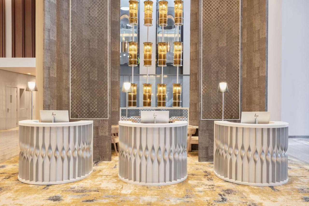 Radisson Blu Hotel Riyadh Convention And Exhibition Center Екстер'єр фото The hotel's lobby