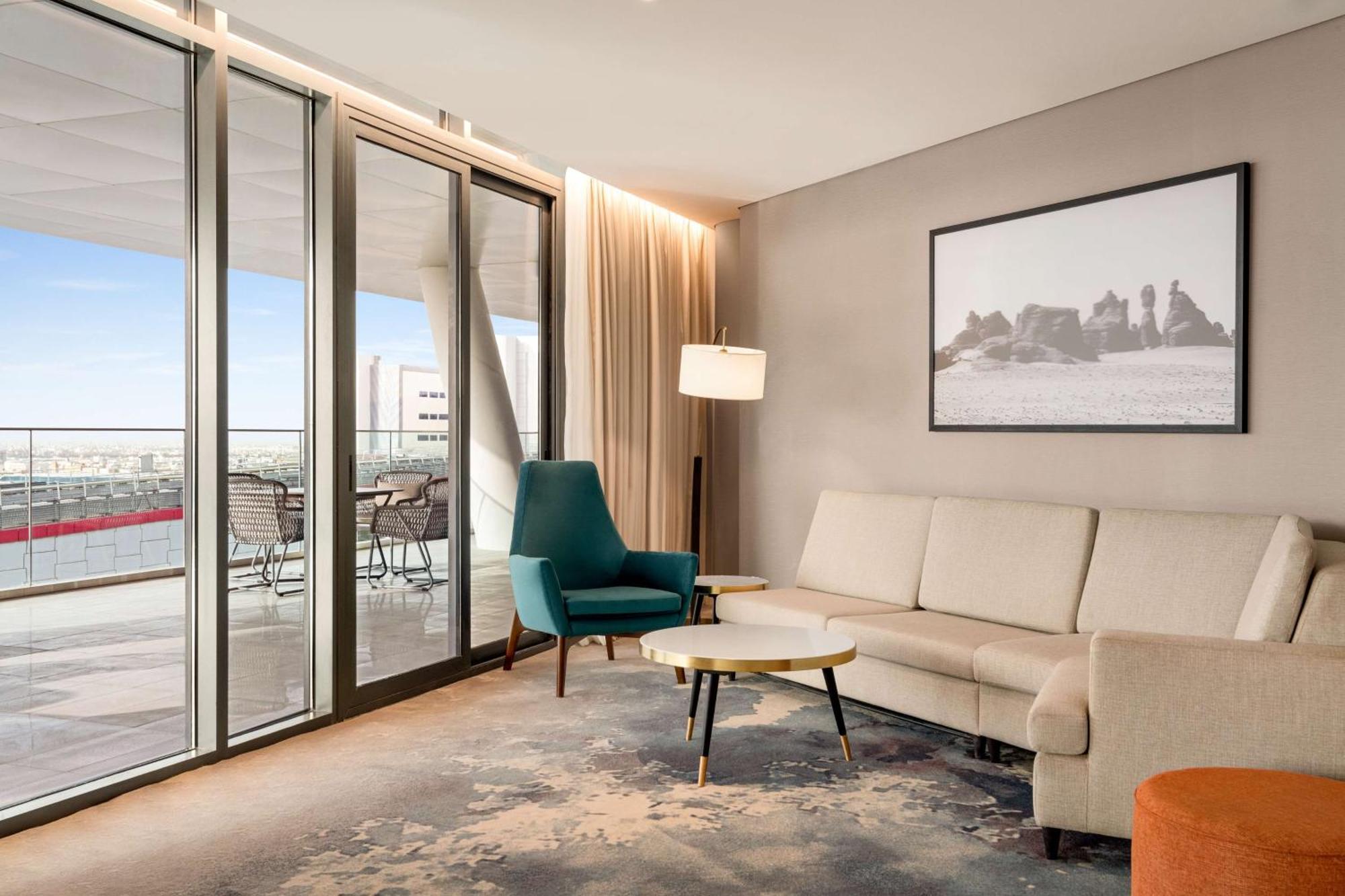 Radisson Blu Hotel Riyadh Convention And Exhibition Center Екстер'єр фото A suite at the hotel