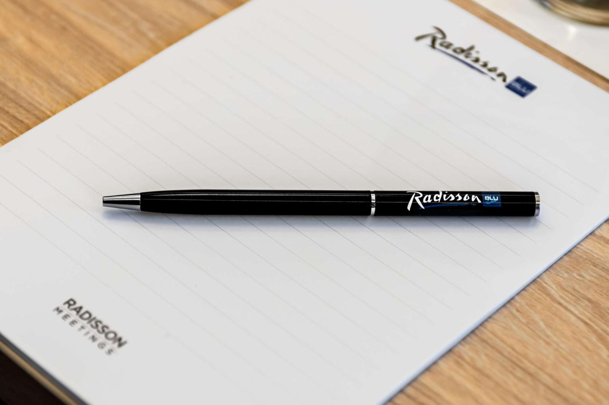 Radisson Blu Hotel Riyadh Convention And Exhibition Center Екстер'єр фото Radisson stationery